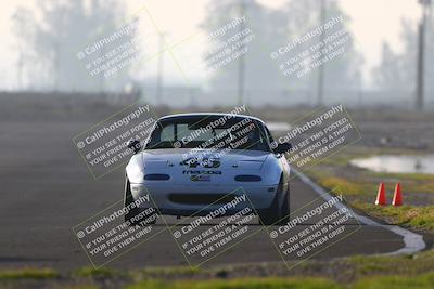 media/Jan-18-2026-CalClub SCCA (Sun) [[8bc6468723]]/Group 7 Race/Turn 1/